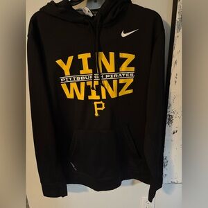 Nike Pull over hoodie. Therma-fit. Pirates logo. Hoodie pocket. Size Large